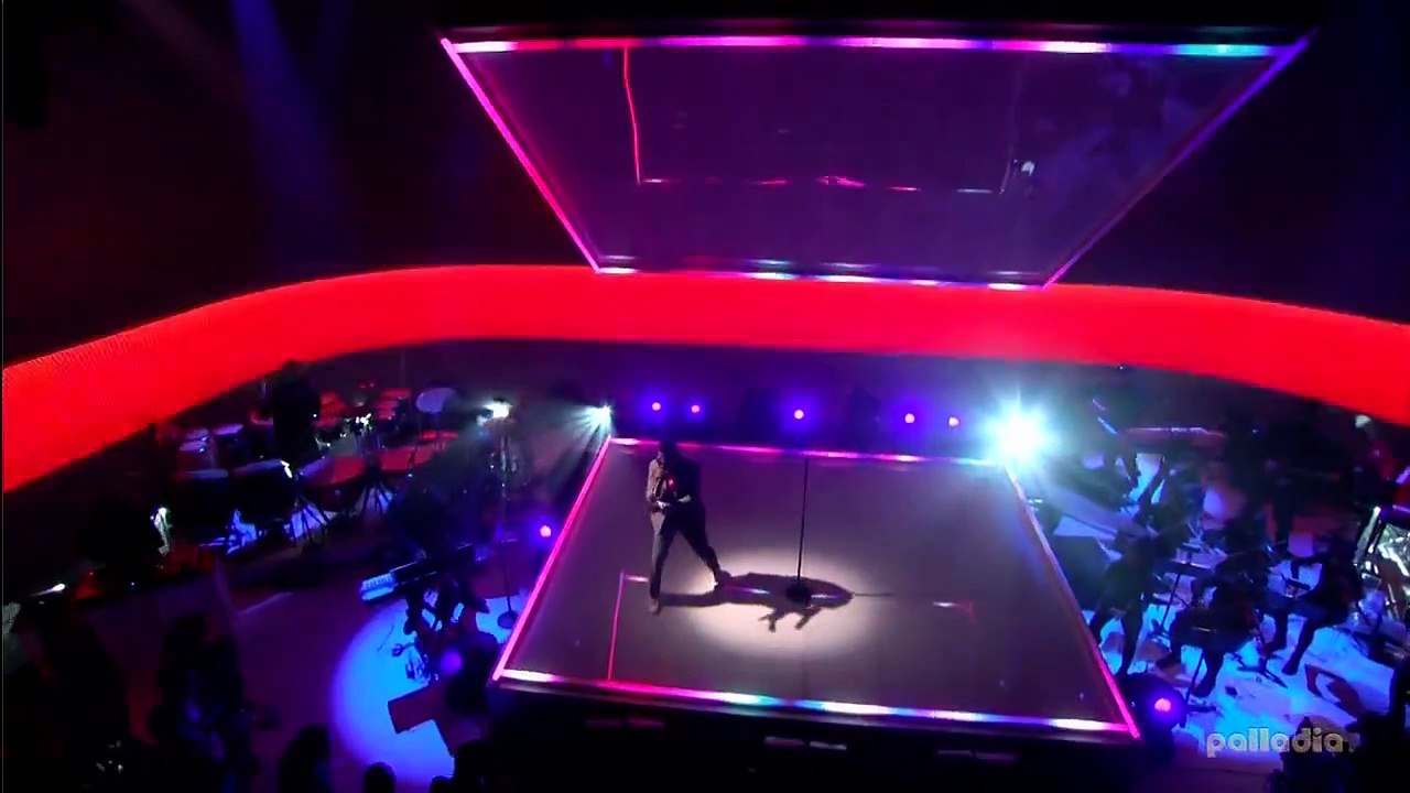 VH1 Storytellers - Kanye West - Flashing Lights