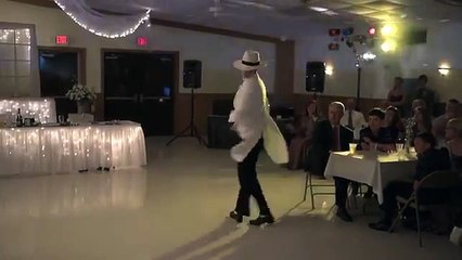 Il fait de son mariage un jour inoubliable, les invités étaient impressionnés