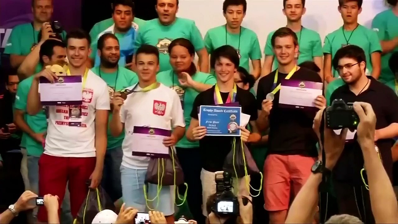 Champion du monde de Rubik’s Cube à 19 ans
