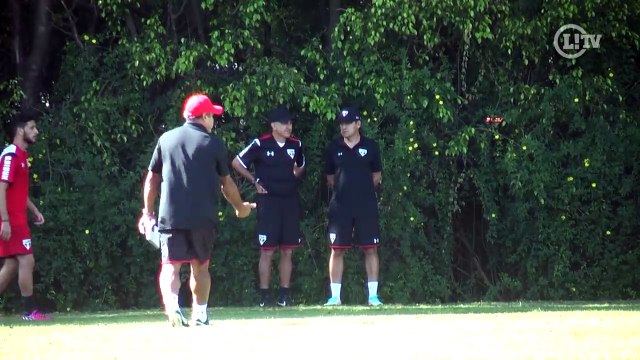 Sob comando de auxiliar de Osorio, Tricolor se reapresenta após derrota
