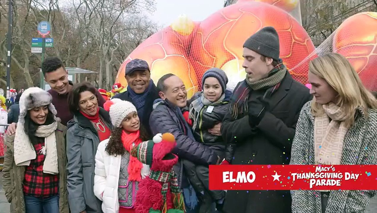 Pat and Jena Bother Celebs At The Macy’s Parade (Happy Thanksgiving From CH!)