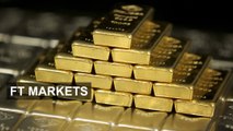 Gold tumbles on strong US dollar