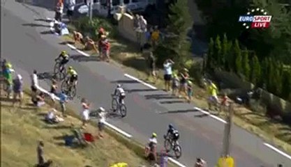 So impressive fall during Cyclism race Tour De France