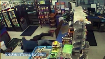 États-Unis : le braqueur se fait neutraliser par un client