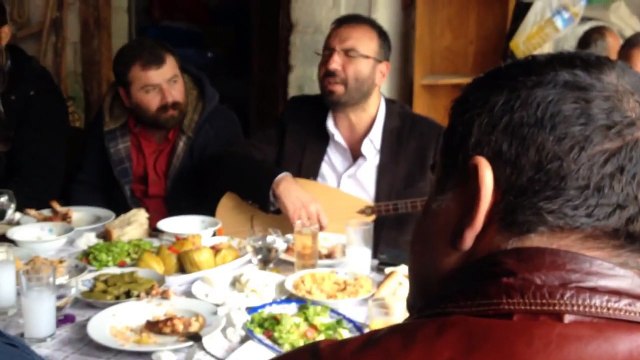 TOLGA SAĞ - DERDE DERMAN ARAR İDİM DERDİM BANA DERMAN İMİŞ