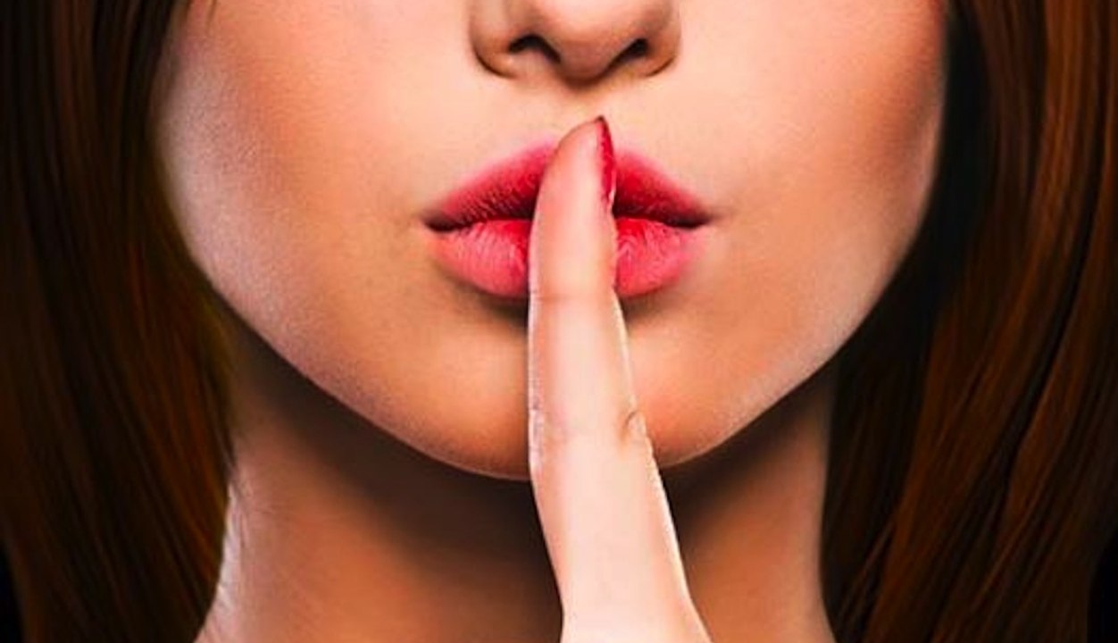 Hackers EXPOSING Married Cheaters on Ashley Madison Site | What's Trending Now