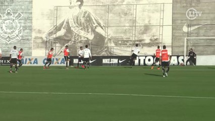 Download Video: Na gaveta! Joia do Corinthians faz golaço em treino