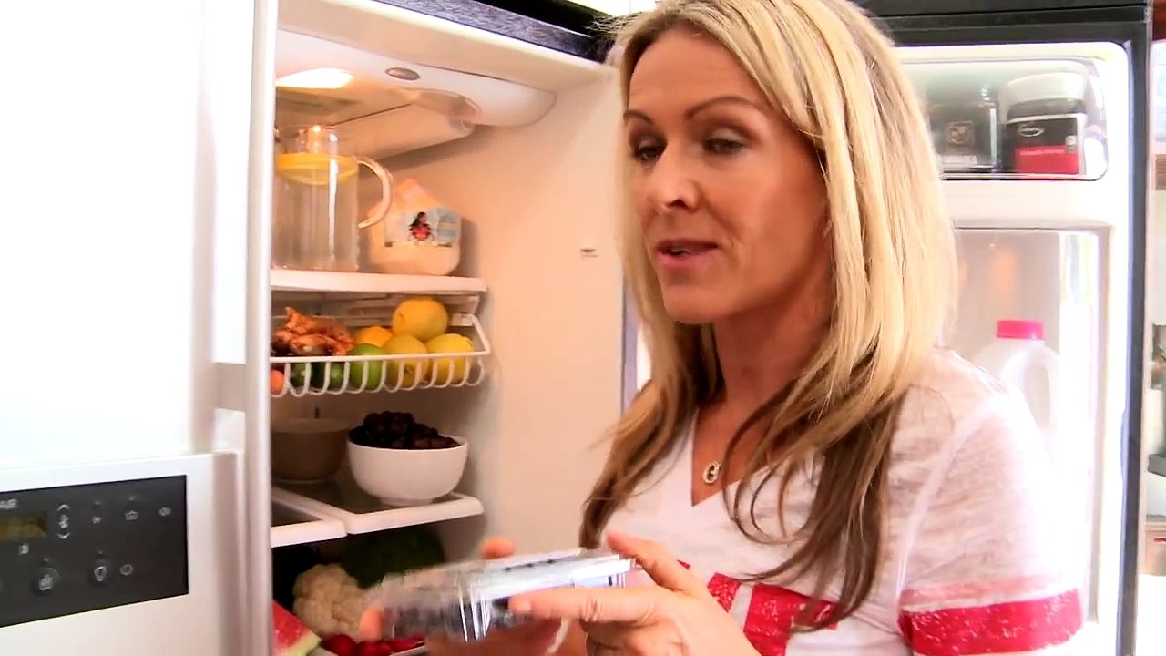 Lorna Jane: What's In Lornas Fridge