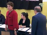 Dilma Rousseff  - É a primeira mulher presidenta do Brasil nas eleições 2010