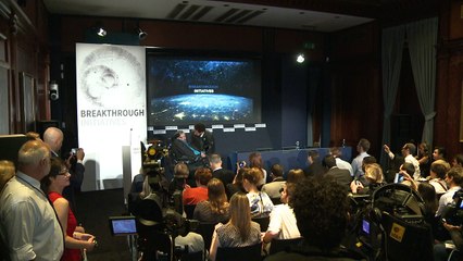 Stephen Hawking, en busca vida extraterrestre