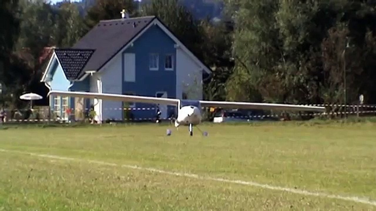 Pipistrel Virus - Slow and Fast flybys at Leutschach, Austria