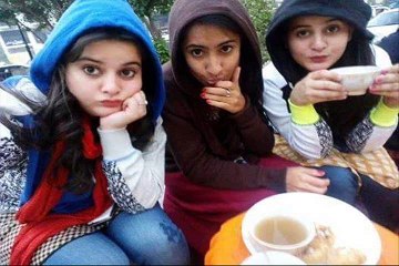 Top 200 pics of Aiman & Minal Khan