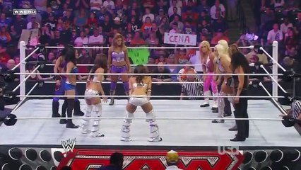 WWE Raw 09/27/10 Divas Battle Royal - #1 Contenders Match