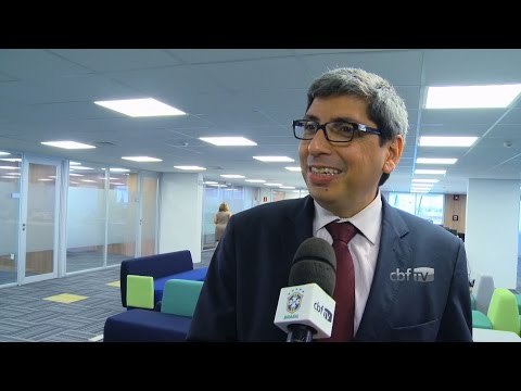 Secretário de Educação do Rio de Janeiro visita a CBF e fala sobre parceria em escola