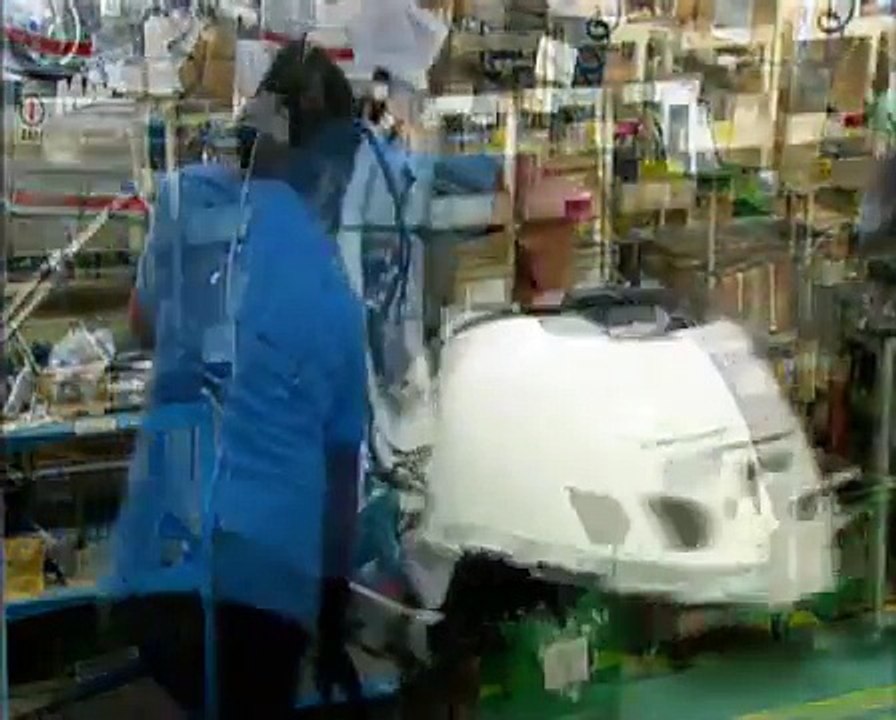 Vespa, motocicleta tipo scooter. "Así se Hace" - Discovery Max