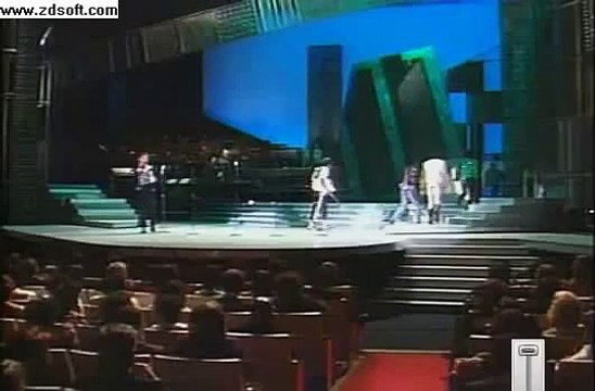 michael jackson - billie jean live first time moonwalk