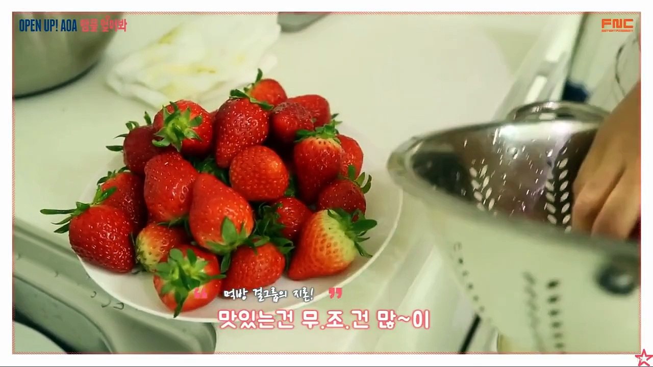 AOA Hyejeong seolhyun Cream Cakes 에이오에이 혜정 설현 크림케익