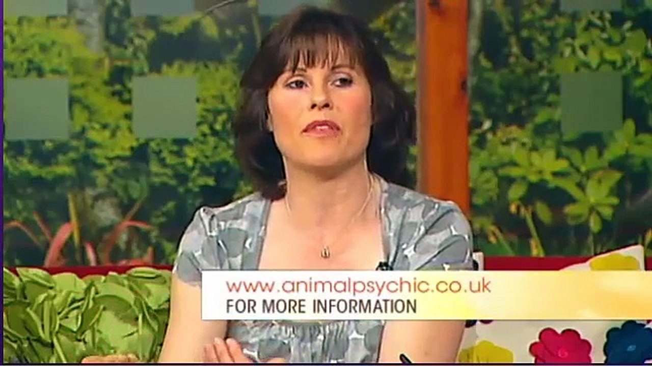 Jackie Weaver 'The Animal Psychic' on TV3 with Sinead Desmond and Catherine Leydon