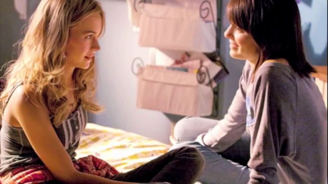 Britt Robertson & Shiri Appleby: Life Unexpected // Meteor Shower