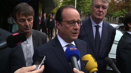 Hollande annonce un "plan d'urgence pour les éleveurs"