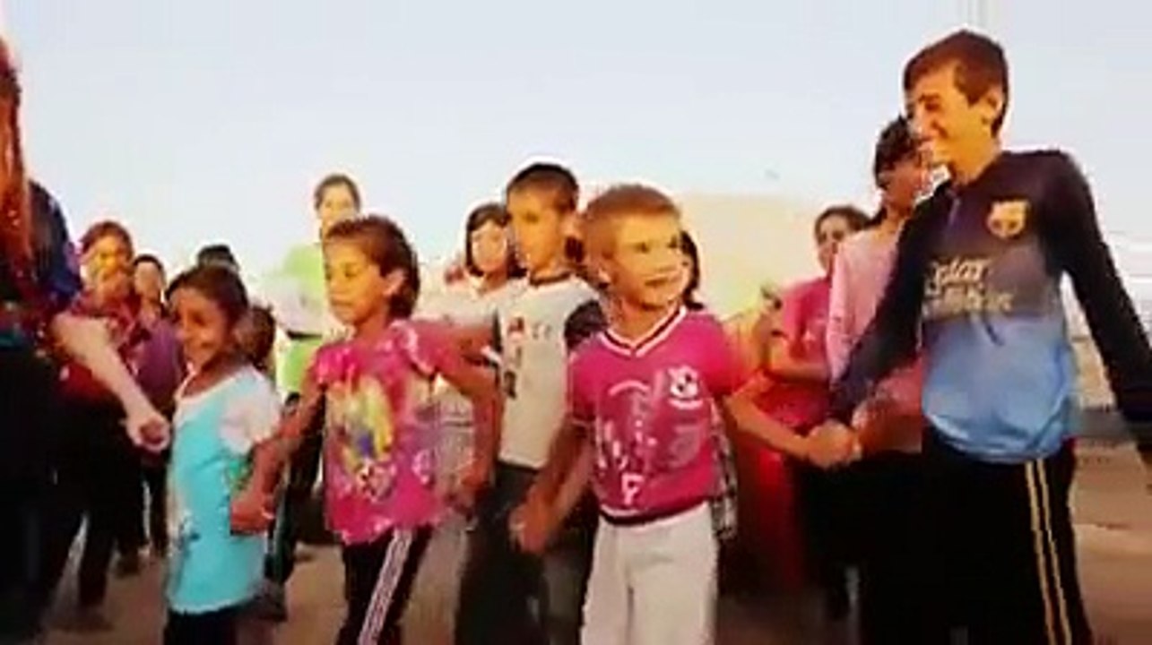 Ey Felek kurdish songs اغنية كردية رائعة بأداء لاجئون سوريين في كوردستان