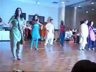 Boys and Girls Competition in mehndi