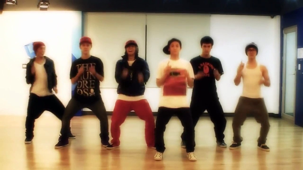 [HD] Beast/B2ST VIU funny dance