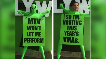 Miley Cyrus to host 2015 MTV VMAs