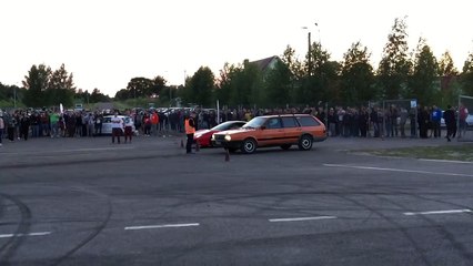 Passat vs Ferrari 458