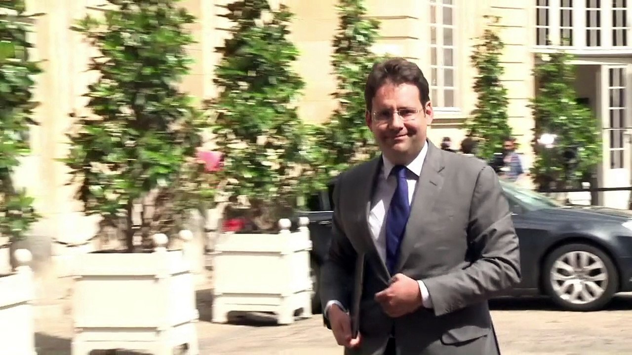 Colère des éleveurs: réunion des ministres à Matignon