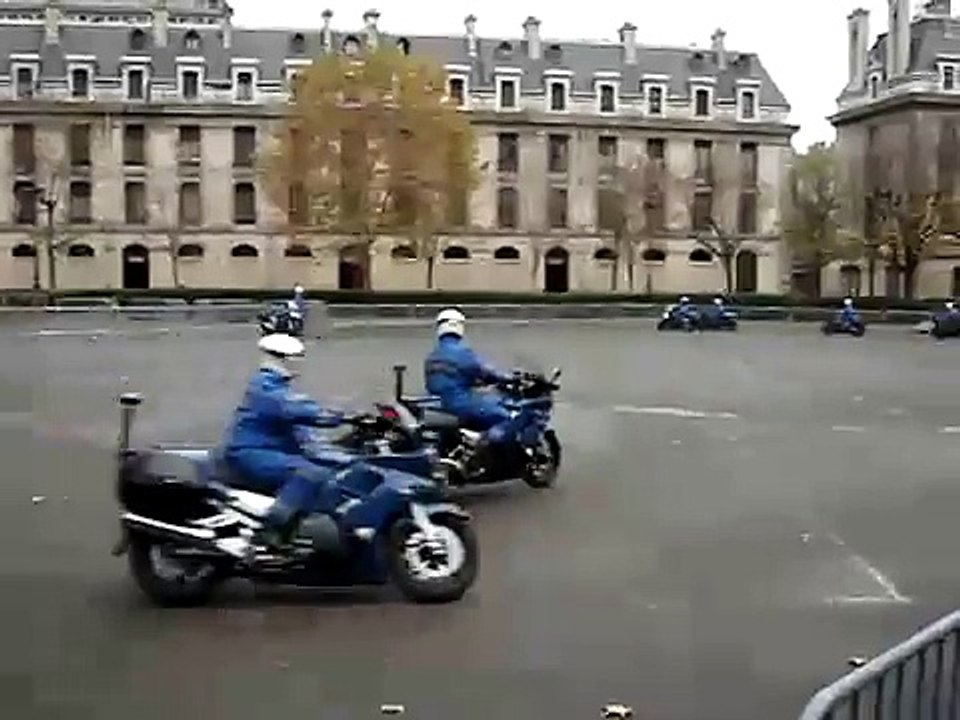 Motards de la garde républicaine francaise