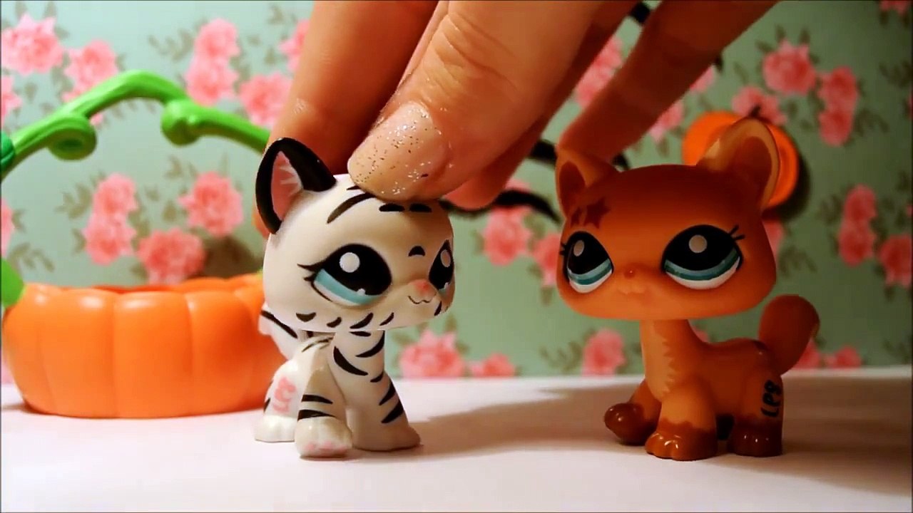 LPS'owy VLOG #3 [Halloween, nawiedzony dom i cukierki]