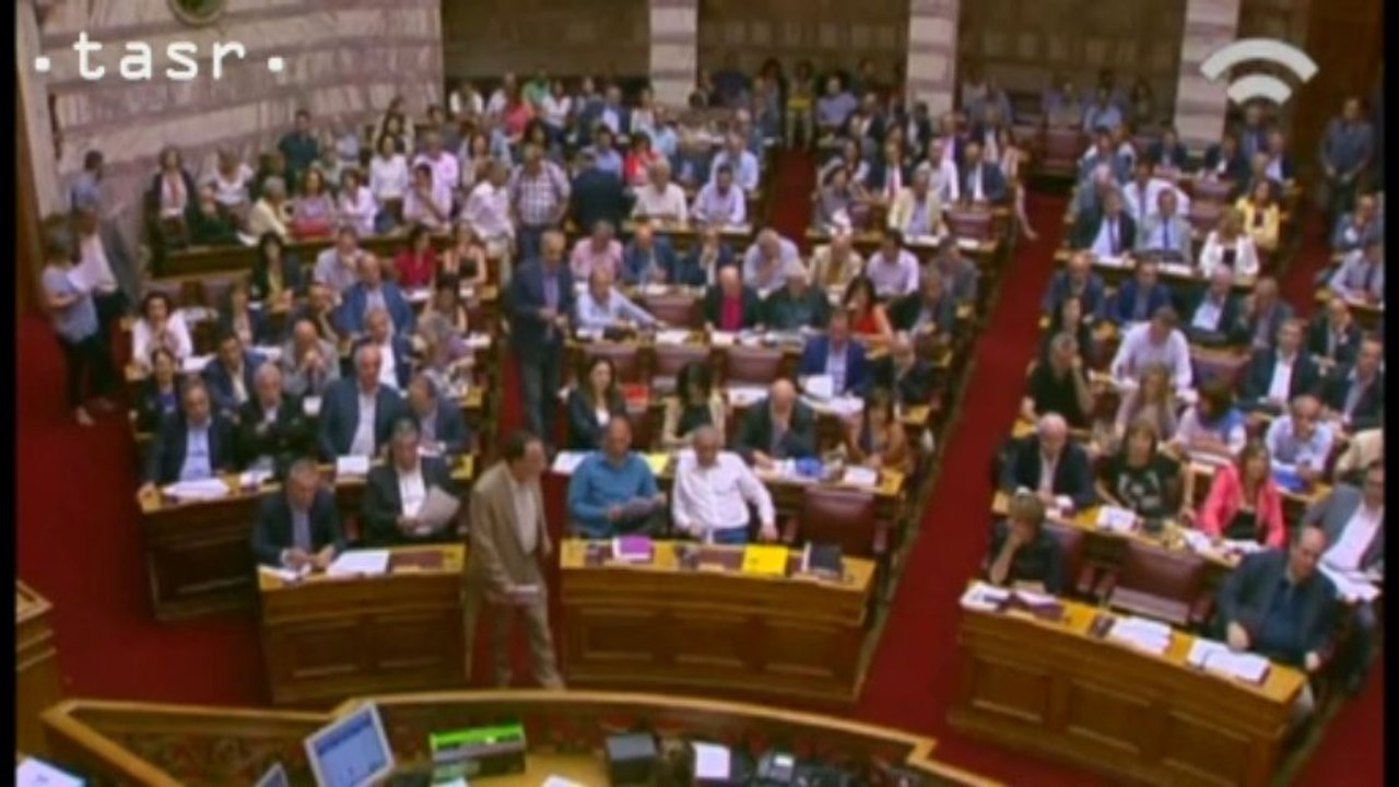 Grécky parlament schválil prvý balík reforiem požadovaných veriteľmi