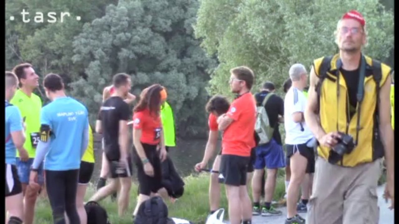 Nočný beh Moon Run 2015 Cross Night 