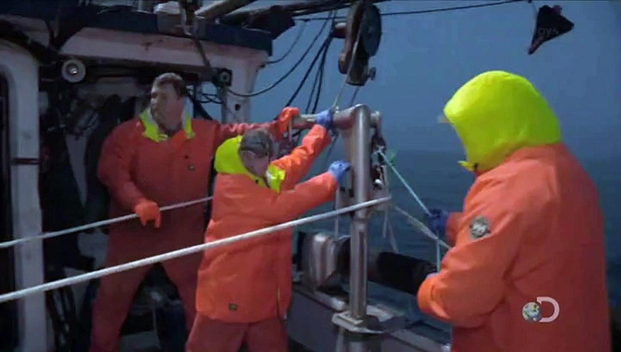 Cold Water Cowboys S01E10 What Goes Around Comes Around