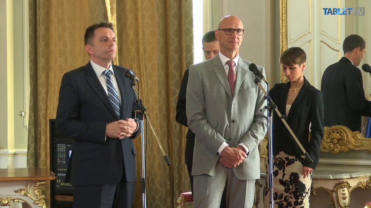 NAŽIVO: Vláda mimoriadne rokovala o Slovak Telekome