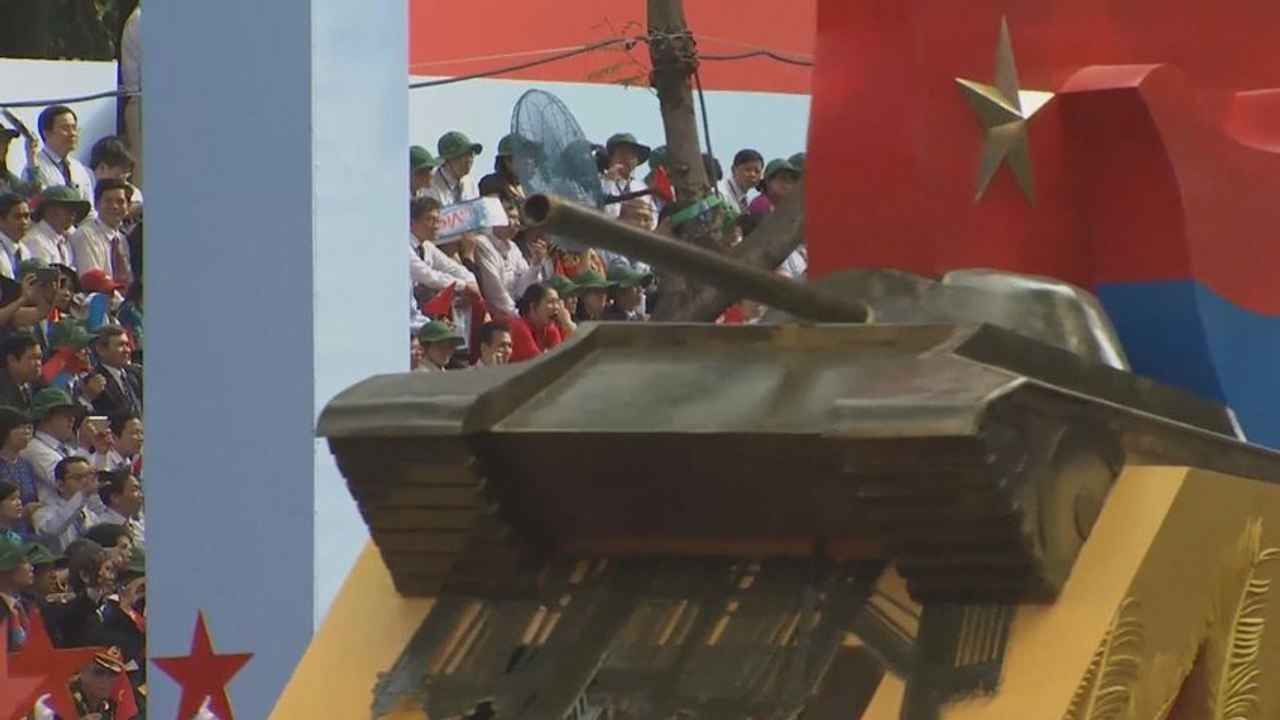 Vietnam oslávil 40. výročie ukončenia vojny a zjednotenia krajiny