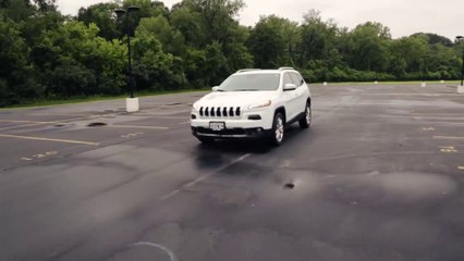Des Hackers prennent le contrôle d'une Jeep à distance et lui font faire ce qu'ils veulent