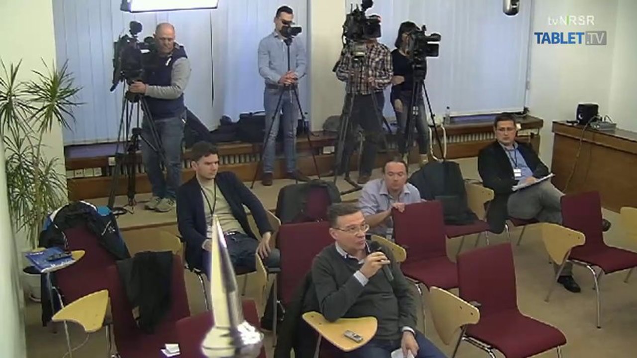 ZÁZNAM: Beblavý o schránkach v Dôvere, Váhostave a záchrankách