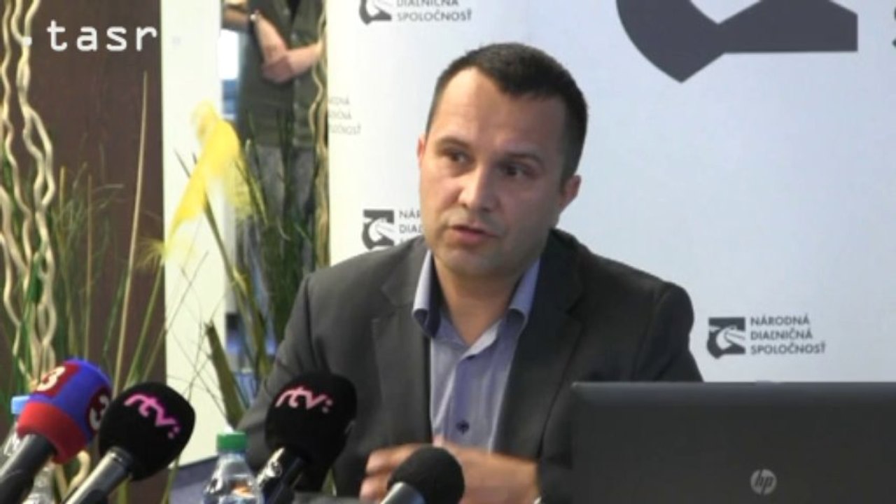 Diaľničiari začínajú s výmenou a dopĺňaním zvodidiel na 167 km diaľnic