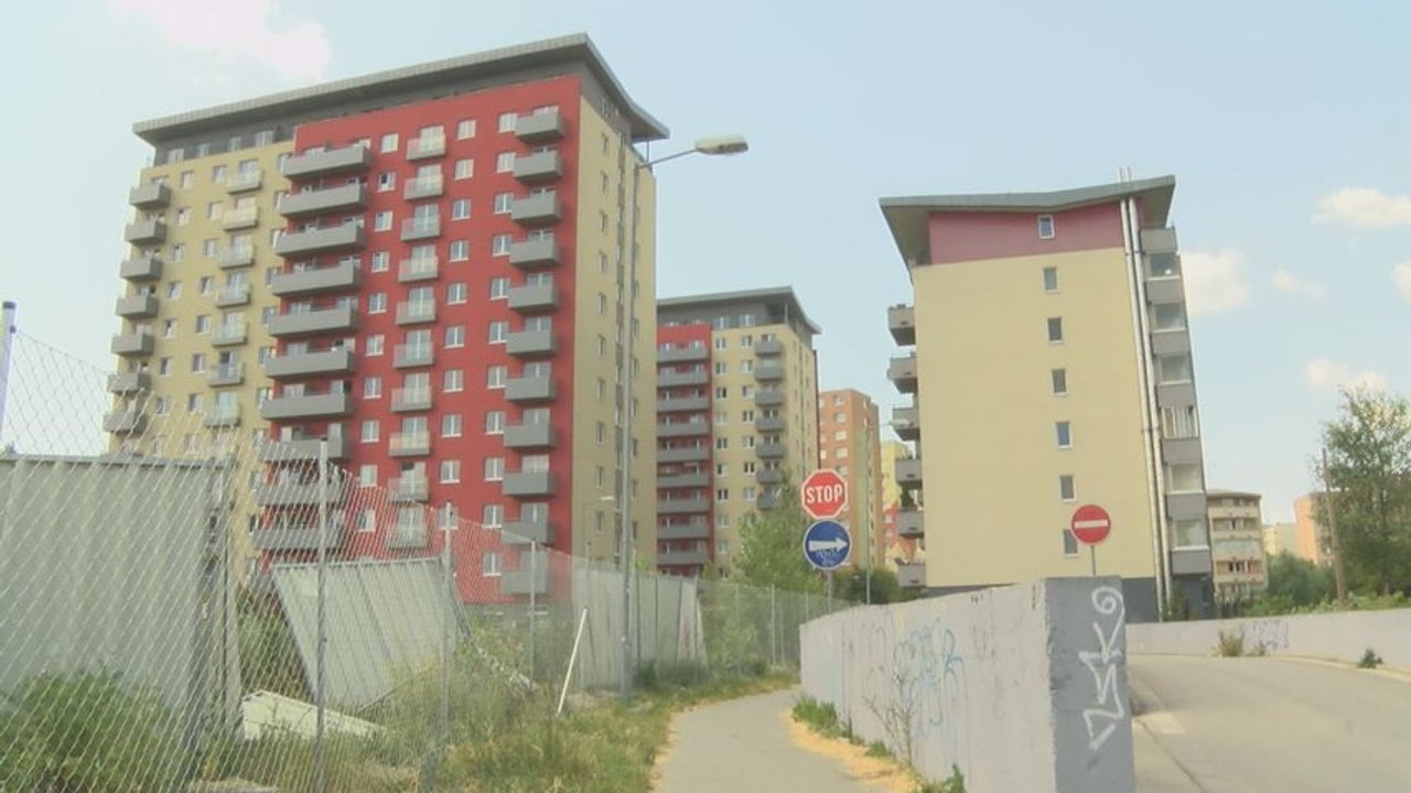 Štát podľa ministerstva podporuje bývanie viac ako pred krízou