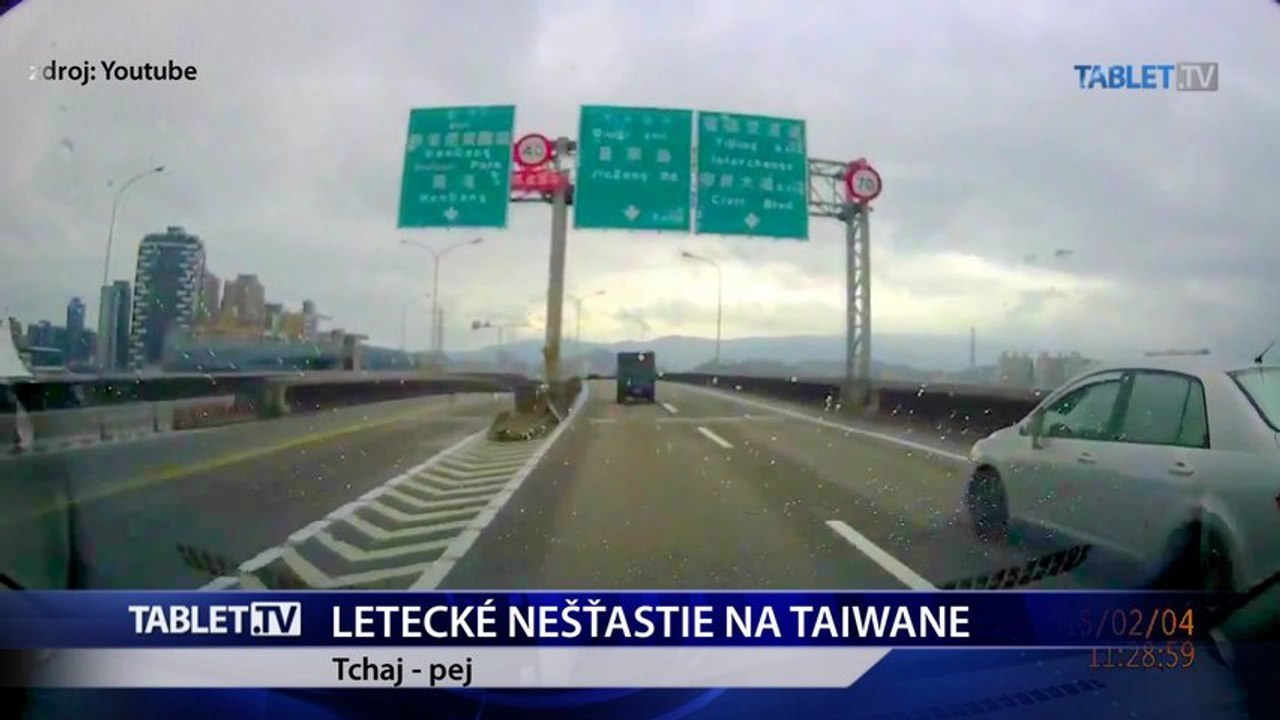 Lietadlo sa v Taiwane zrútilo do rieky, hlásia deväť mŕtvych