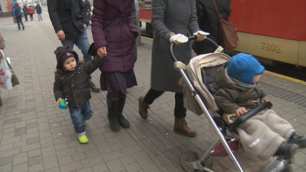 Vláda podporí tvorbu pracovných miest pre matky s deťmi