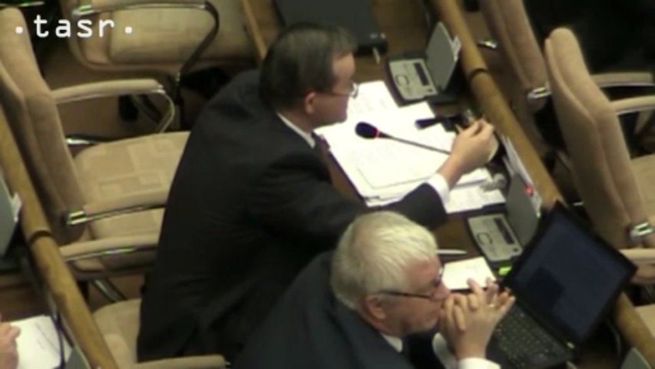 =tasr= POCIATEK CELI ODVOLAVANIU 12.12.2014.mp4
