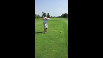 Un golfeur tue une mouette avec une balle - Mauvais drive!