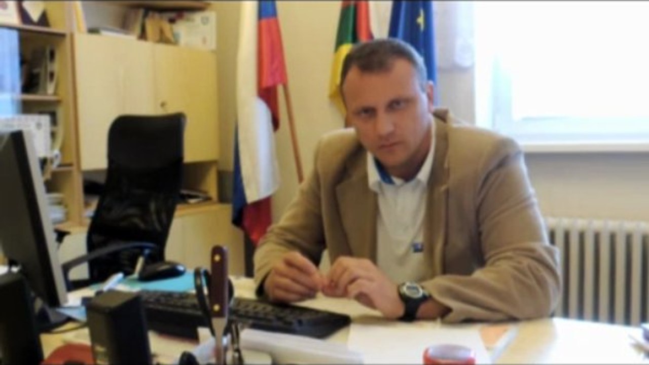 H. HÁMRE: Víkendy bez spojenia s osadami