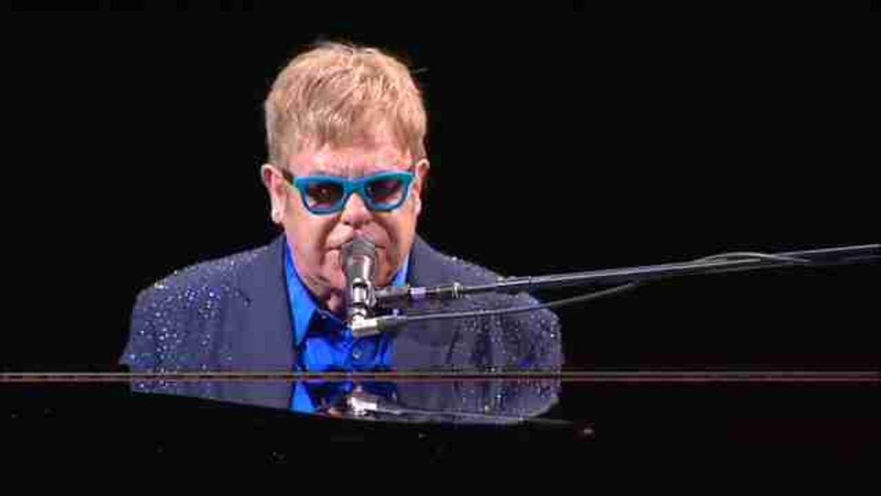 Elton John rocks Madrid's opera house