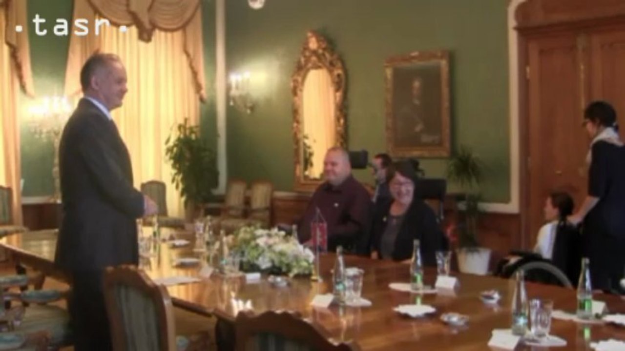 A. Kiska prispeje z platu muskulárnym dystrofikom