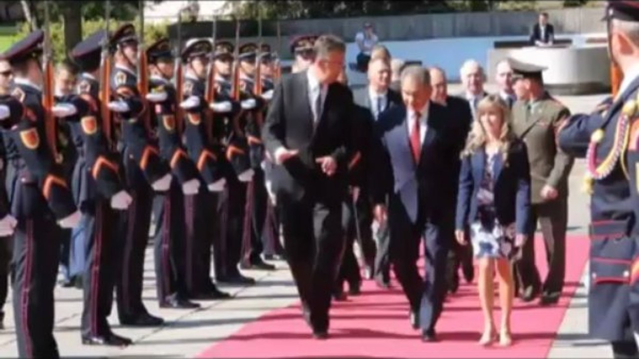 Príchody štátnikov do dejiska osláv SNP v Banskej Bystrici