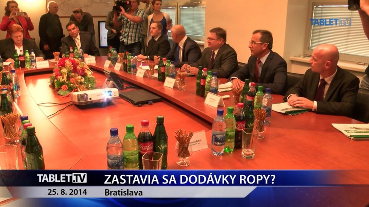 Premiér Fico upozorňuje na riziko, ktoré predstavuje zastavenie ropy